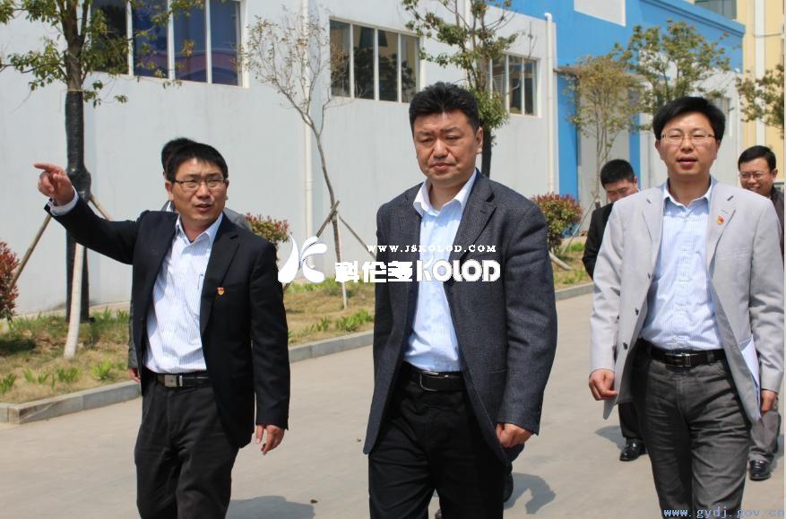 縣委常委、組織部長(cháng)邵澤勇指導科倫多企業(yè)黨建工作